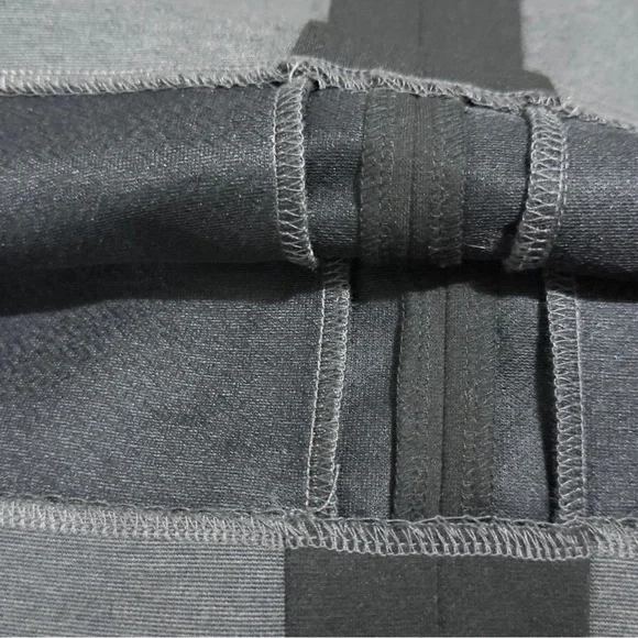 473 Laundry by Shelli Segal | NWOT $98 Charcoal Contrast Trim Skirt (Size 6) - Picture 6 of 12